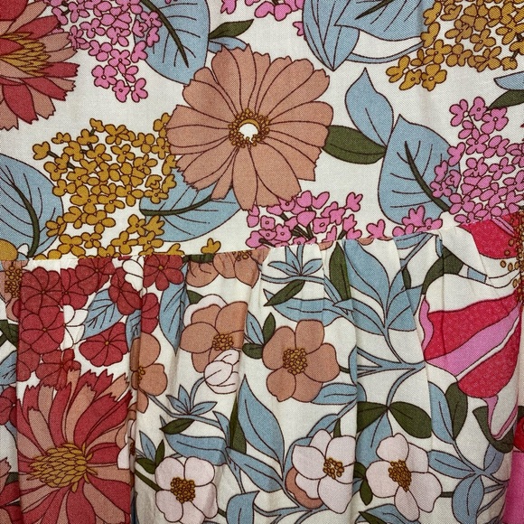 💥BOGO💥JODIFL Long Sleeve Floral Blouse. Size S - Picture 6 of 9